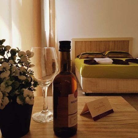 Guest Apartments Salena ซันนีบีช ภายนอก รูปภาพ