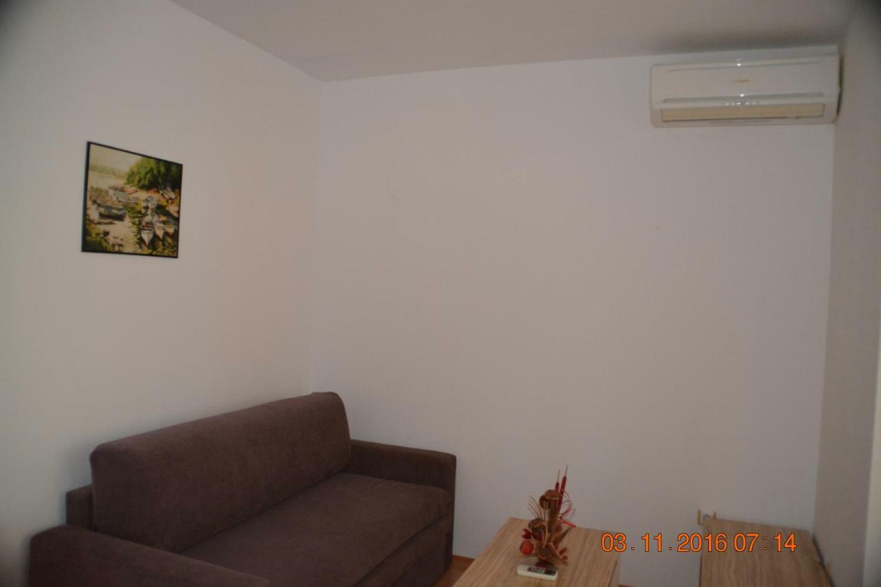 Guest Apartments Salena ซันนีบีช ภายนอก รูปภาพ
