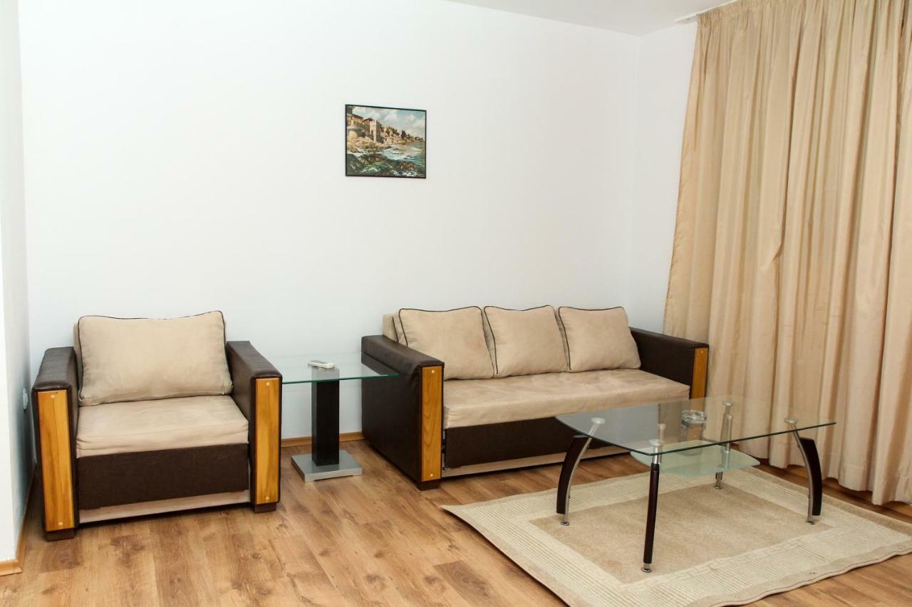 Guest Apartments Salena ซันนีบีช ภายนอก รูปภาพ