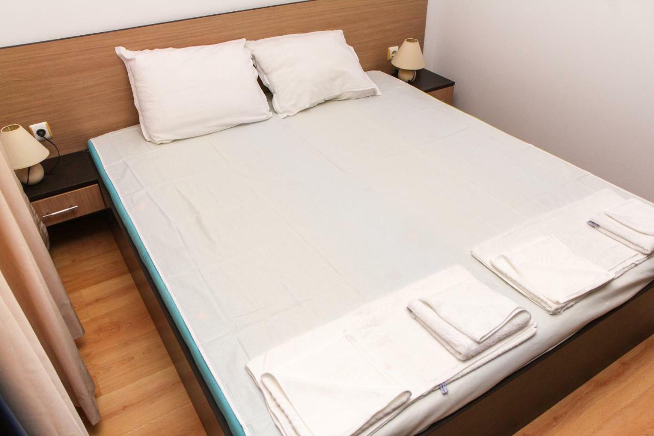 Guest Apartments Salena ซันนีบีช ภายนอก รูปภาพ