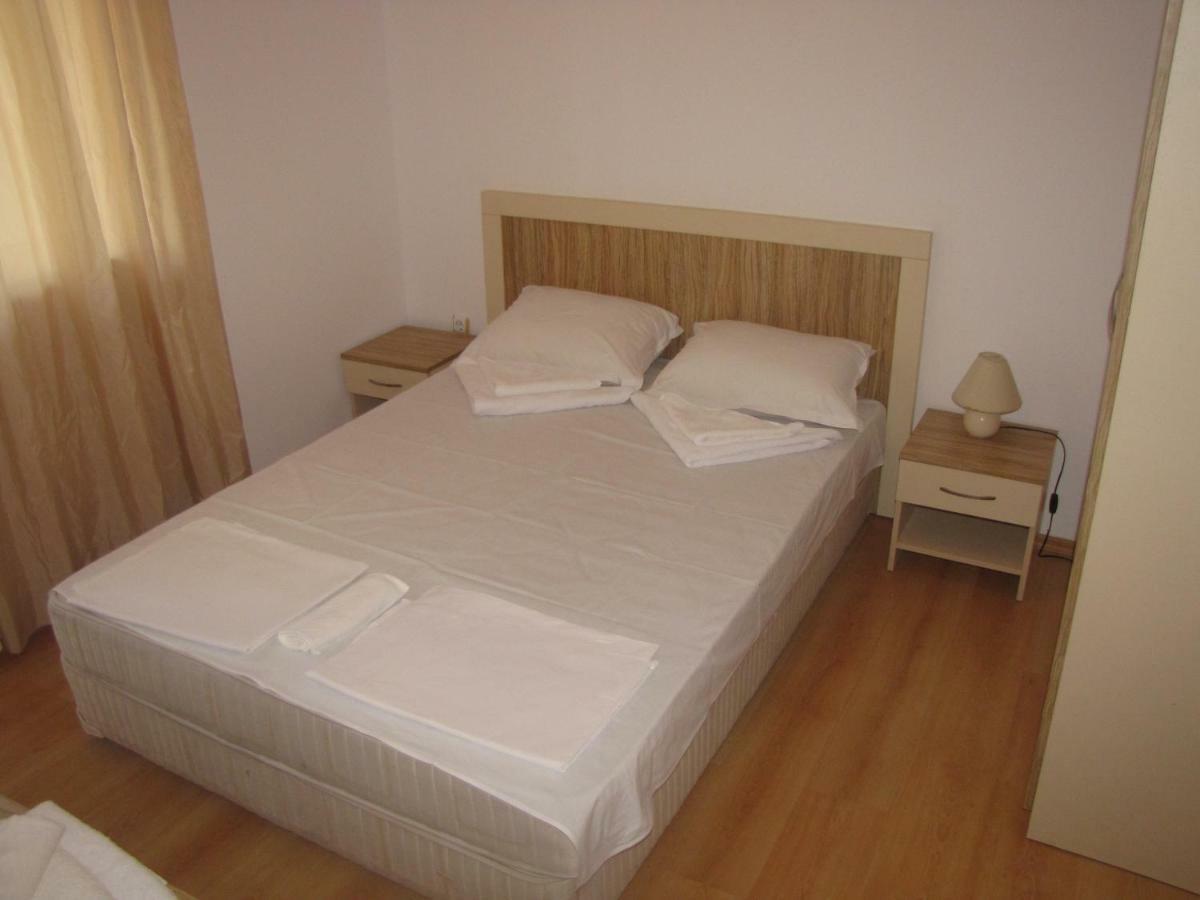 Guest Apartments Salena ซันนีบีช ภายนอก รูปภาพ