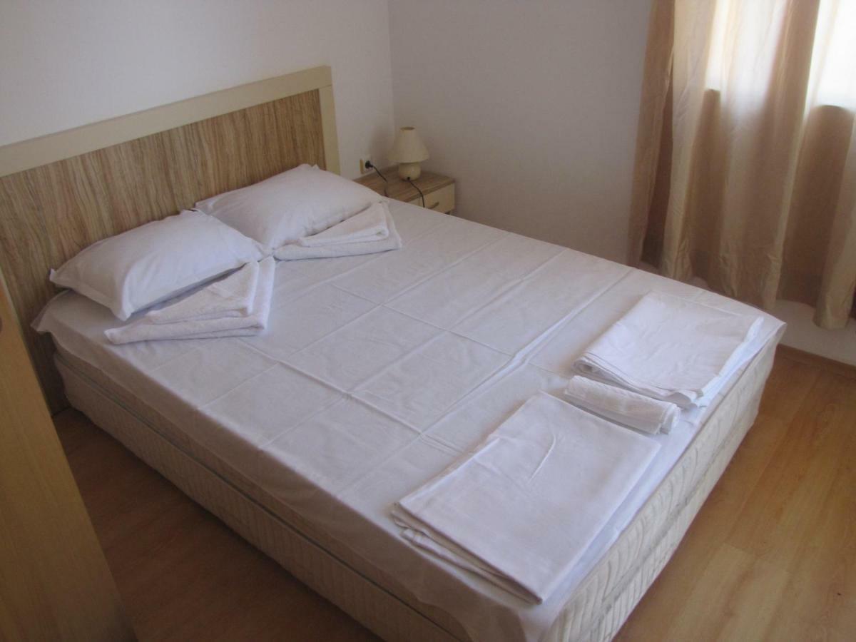 Guest Apartments Salena ซันนีบีช ภายนอก รูปภาพ