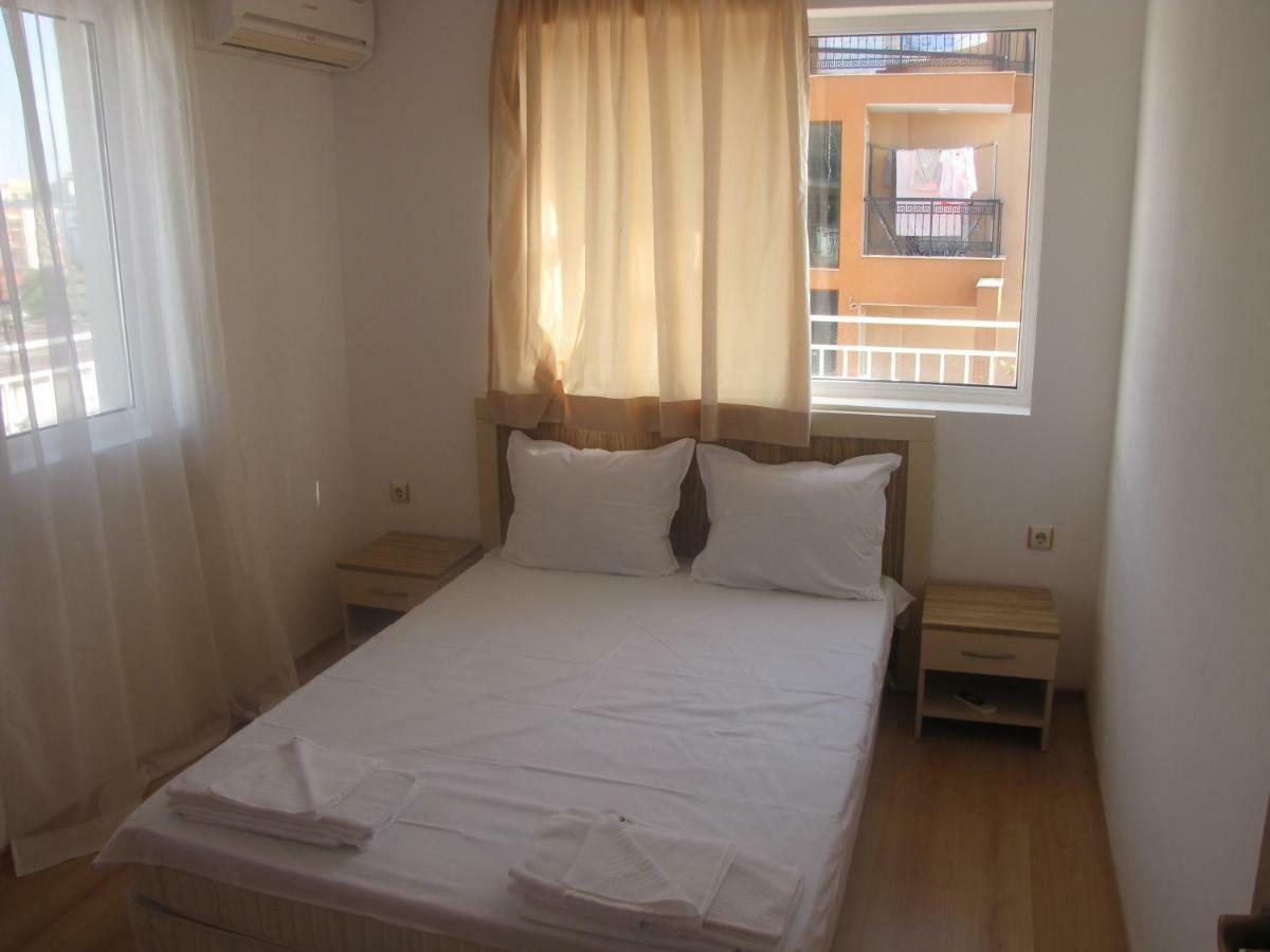Guest Apartments Salena ซันนีบีช ภายนอก รูปภาพ