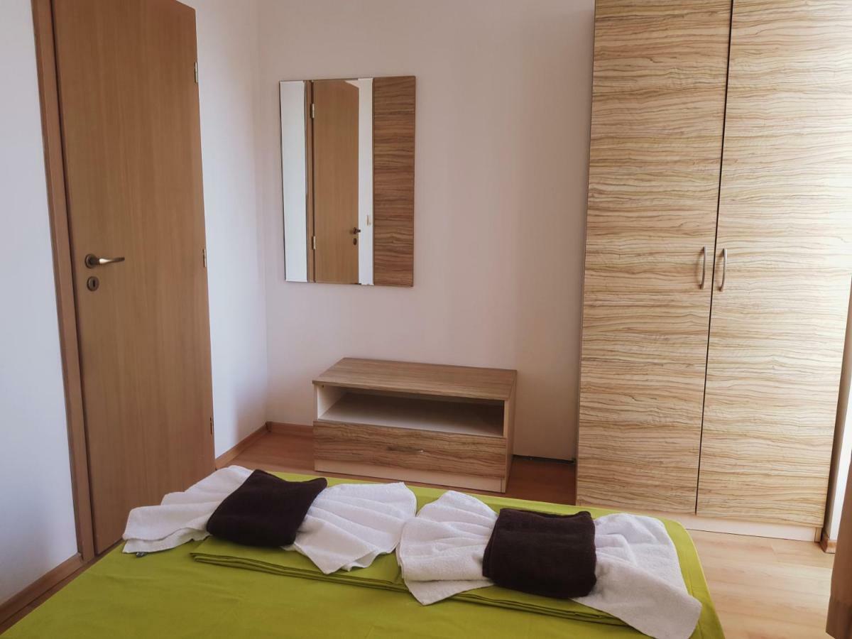 Guest Apartments Salena ซันนีบีช ภายนอก รูปภาพ