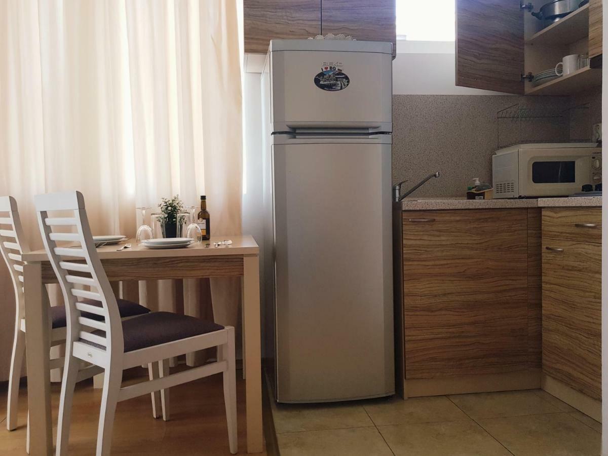 Guest Apartments Salena ซันนีบีช ภายนอก รูปภาพ